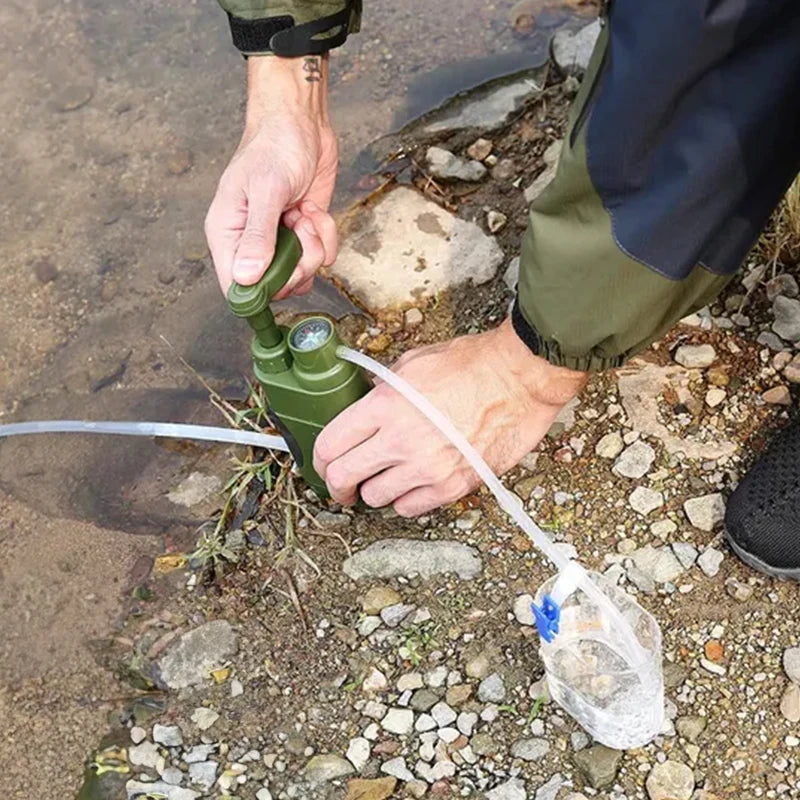 Compact Water Filtration System for Moto-Camping
